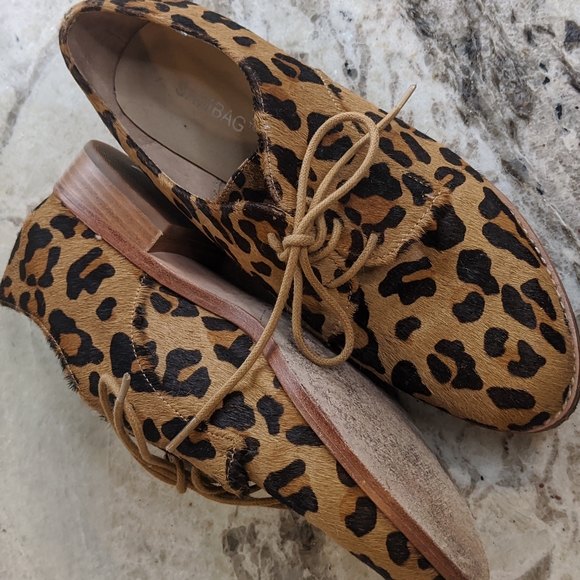 Size 37 - Picture 2 of 3